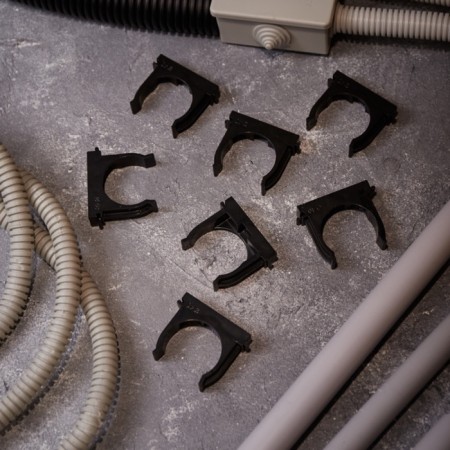 Fastener-clip for the mounting gun Ø 40 mm, black (25 pcs/UP) rexant-1
