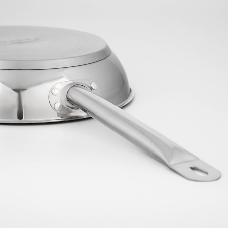 Skolod “General Certificate”, D = 26 cm, housing thickness 0.6 mm, bottom 3.5 mm, with a heat distribution layer, induction-4