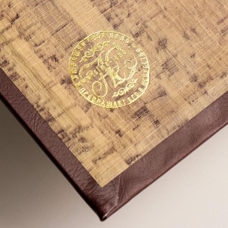 Safe box book "financier" embossing 21x13x5 cm-5