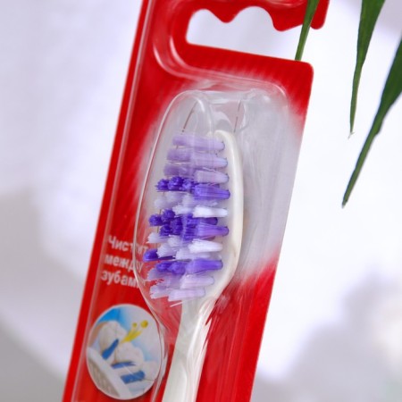 Colgate toothbrush "Classics of Health", soft-2