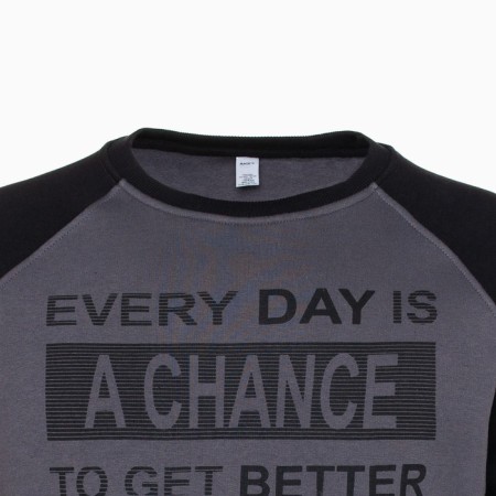 The male sweatshirt was launched, the color is black, size 48-7