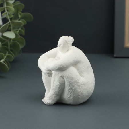 Figure "Lady" 10x7x10cm, white-1
