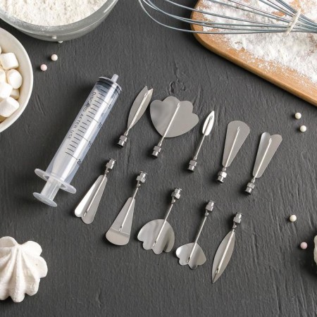 A set of forms for modeling confectionery jewelry, syringe, 10 nozzles, mix