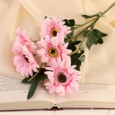 Artificial flowers 