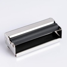 Metal machine for twisting cigarettes