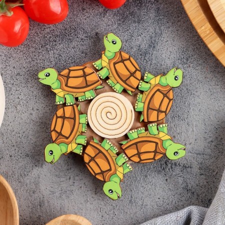 Hot "turtle" stand, 12x12 cm, mix of wood