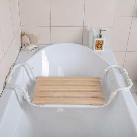 The bath seat is sliding, wooden-1