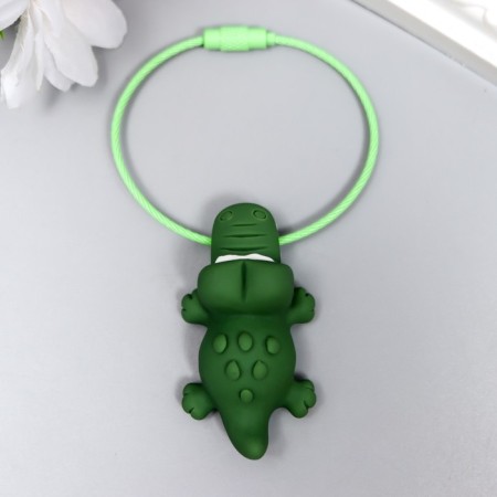 PVC keychain on the T toilet crocodile cable 9.5x5 cm-2