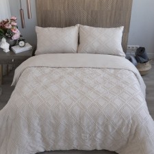 Bed linen 2 joint venture 