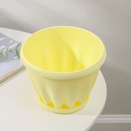 Pot for flowers with the Podon "Noble", 2 l, d = 18 cm, yellow color-2