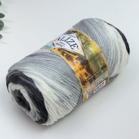 Yarn "Burcum Batik" 100% acrylic 210m/100g (1900)-1