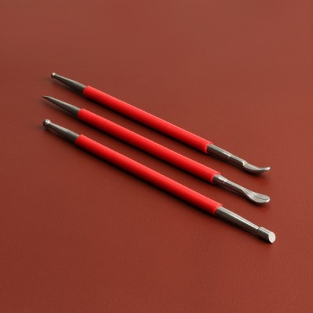 A set of bilateral cardin for embossing on the skin, 3 pcs, 16 cm, red color
