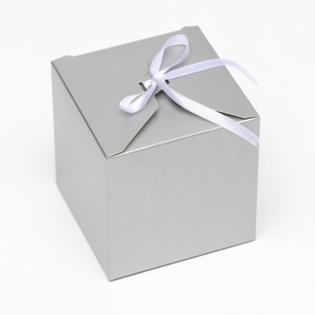The box is folding, silver, 10 x 10 x 10 cm,-1
