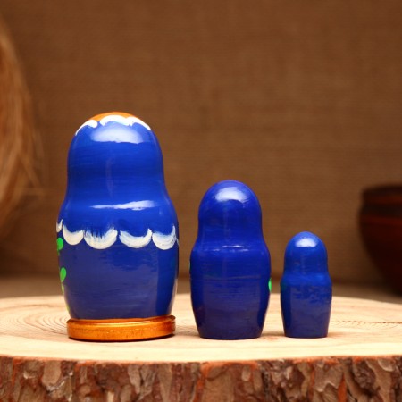 Matryoshka 3-doll, "Inessa Beauty", 10-11 cm-1