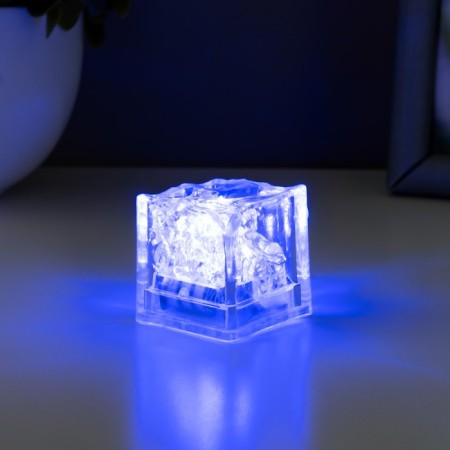 A water nightster "Ice" LED from 3XAG3 batteries of 2.6x2.6x2.7cm-3