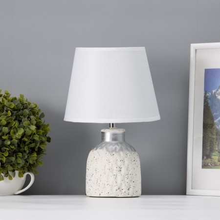 Table lamp "Ovation" 1he14 40W white 22x22x31cm-2
