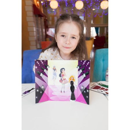 Magnetic game "Dress the doll: top model"-2