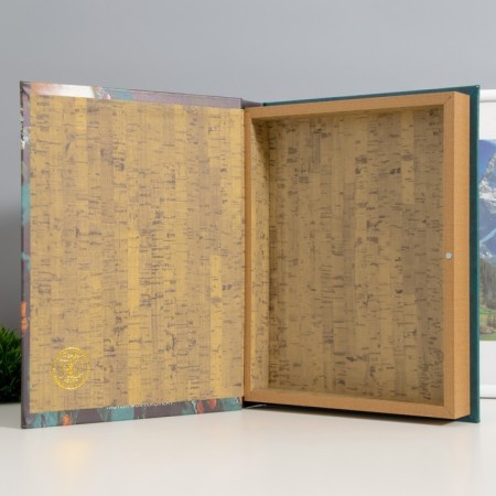 Broke-book wood, leatherette "Historical fashion" 28.5x22x4 cm-1