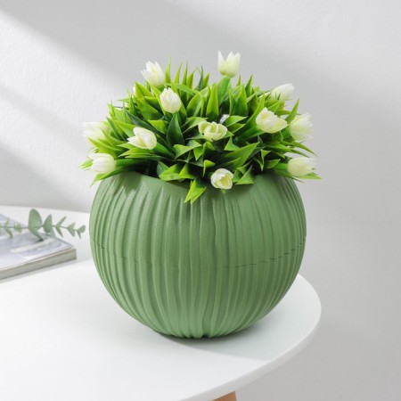 Kashpo for flowers with the insert "Sphere", 1.7 l, d = 13.5 cm, h = 16 cm, olive color