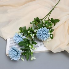 Artificial flowers 