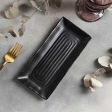Black East dish, 21.2 × 10 × 1.5 cm, black color