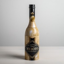 Boxing box in the form of a bottle 
