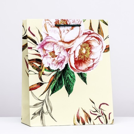 Gift package "Pionovite roses", 26 x 32 x 12 cm
