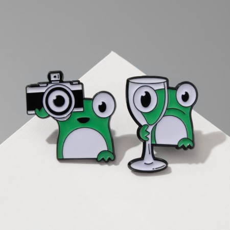 Set of badges (2pcs) "Frogs", white-green color in ferrous metal-2
