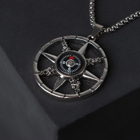 Pompeii-Pompey pendant compass, black color in silver, 70 cm