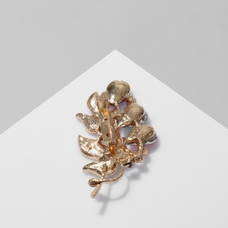 Brooch "dew" on the leaves, colored in gold-1