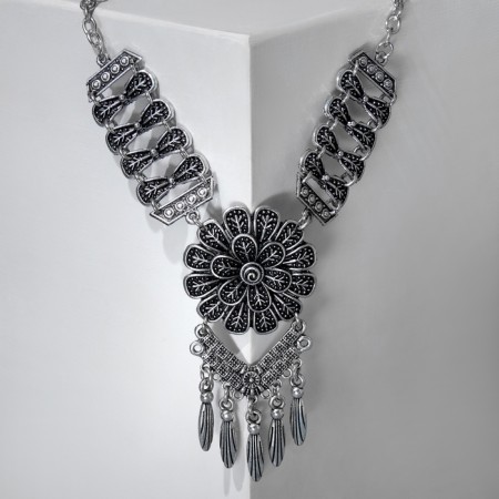 Necklace "India" flower, color black silver, 30 cm-2