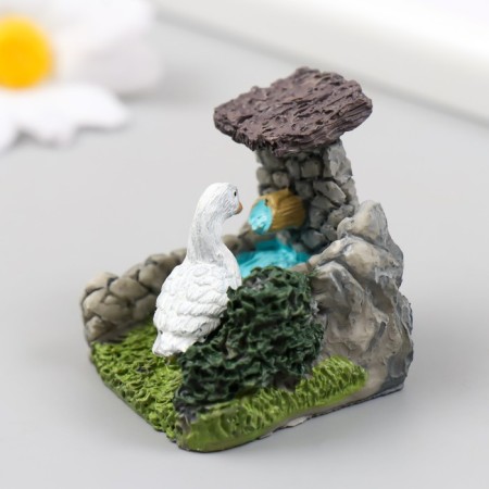 Figure for Florarium Polystone "Duck at the Fountain" 4x4x4 cm-3