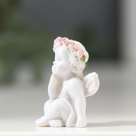 Souvenir Polystone "Angel Milashka" in a wreath of roses, mix, 3x2x2 cm-3