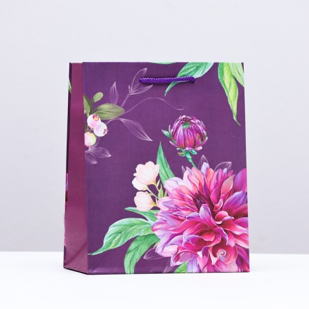 Gift package "Blocked flower", 18 x 22.3 x 10 cm