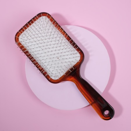 The comb massage, wide, 9 × 24.5 cm, the color "amber"-1