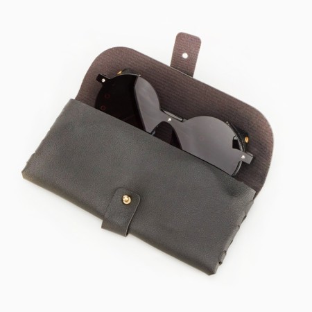 Sunscreen glasses, UV 400, leather curtains, pipe 14.7 cm, width 14.4 cm, lens 7 x 5.5 cm-6