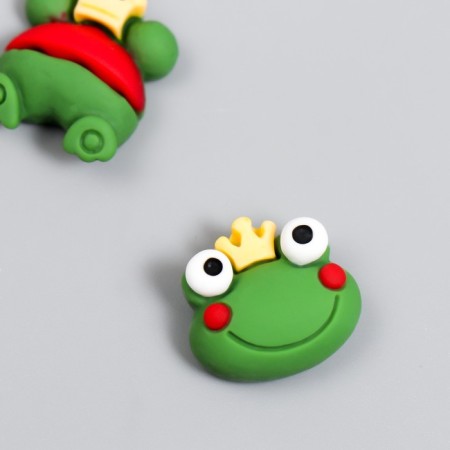 Decor for creativity plastic "Green frog in the crown" set 2x2.5 cm-1