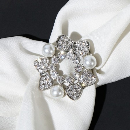 Clutch for a scarf “Bows with beads”, white color in silver