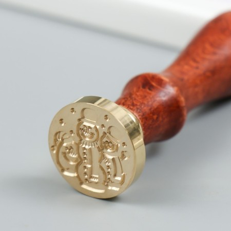 Printing for wax with a wooden handle "Three Snowmen" 9x2.5x2.5 cm-3