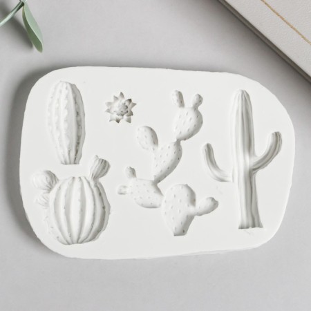 Mold Silicon "Cacti" 5 items 1x8x11.2 cm