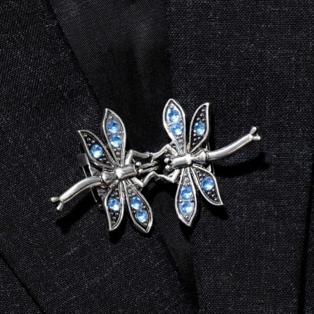 Cardigan clamp "Dragonfly", the color is blue in black silver