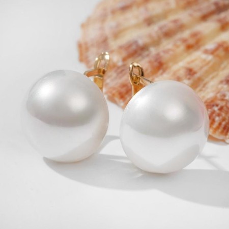 Earrings with pearls "Flower" dawn, white in gold