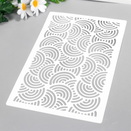Plastic stencil "circles" 24x16 cm-1