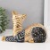 Souvenir Polystone "A cat with patterns, lies" gold with black 21x9x13 cm