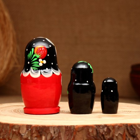 Nesting doll 3x-doll, "Laura Beauty", 10-11 cm-1