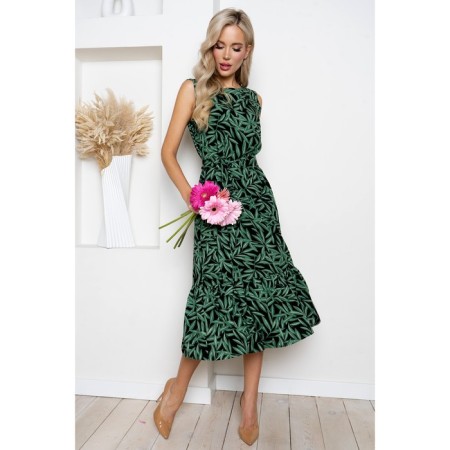 Women's dress, size 46-3