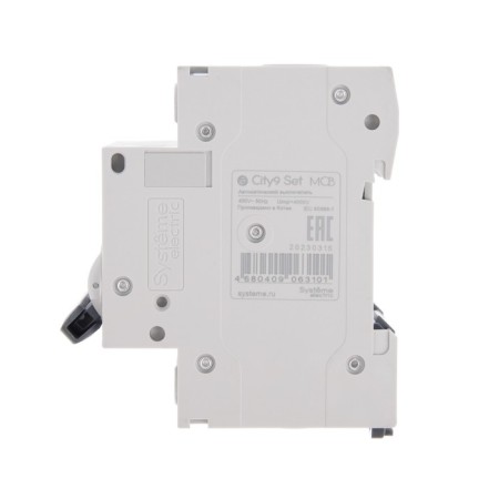 The circuit breaker SE City9 SET, B, 10 A, 3P, 4.5 KA, 400 B-4