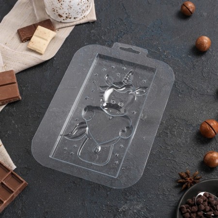The form for chocolate and sweets is plastic “dreaming of love”, the color is transparent-2