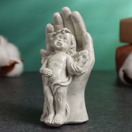 Figure "Angel in the palm" aged, 10x5x4cm