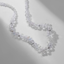 The necklace 